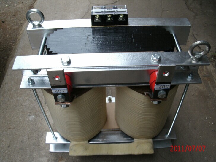 ����׃����